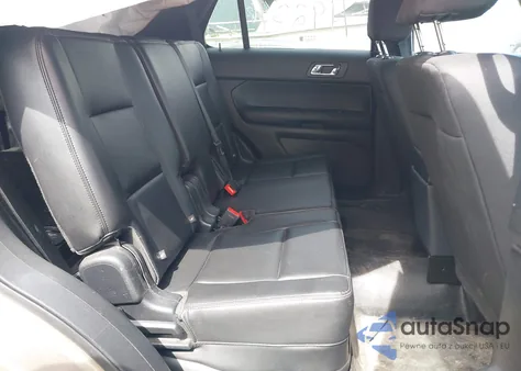 2017 Ford Police Interceptor z USA, uszkodzony, nr VIN 1FM5K8AR5HGA44070